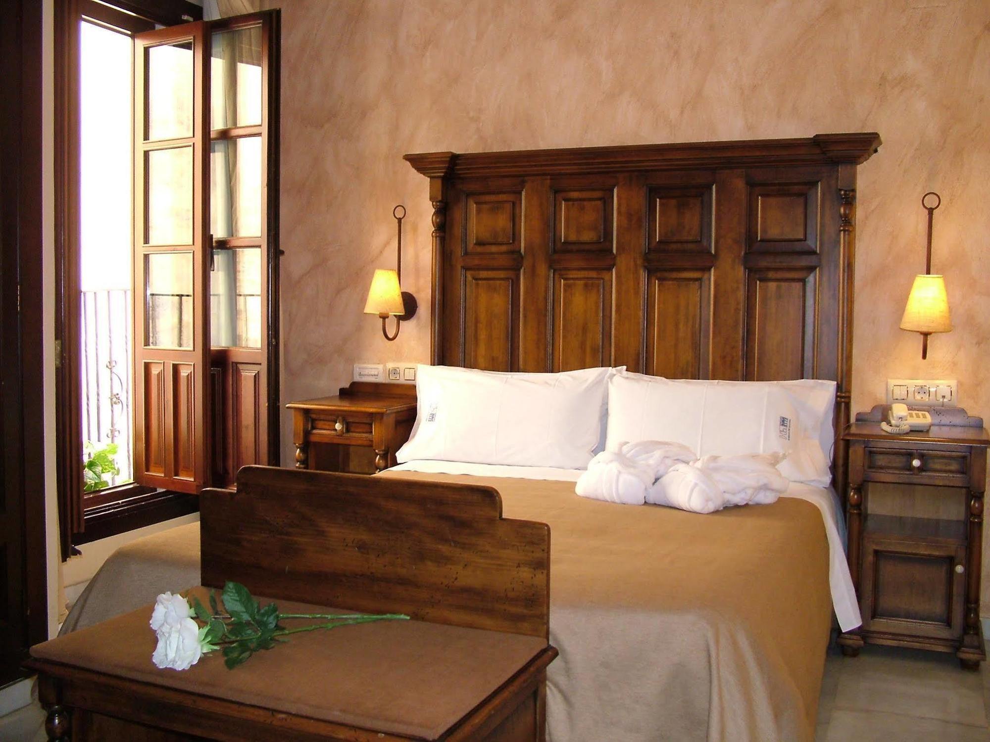 Hotel Posada De Vallina By Mira Кордова Экстерьер фото